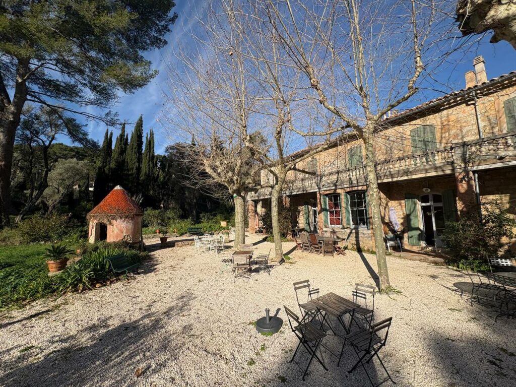 maison-maloma-location-saisonniere-villa-magdala-chambre-2